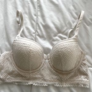 Victoria’s Secret Shimmering Lace Bra